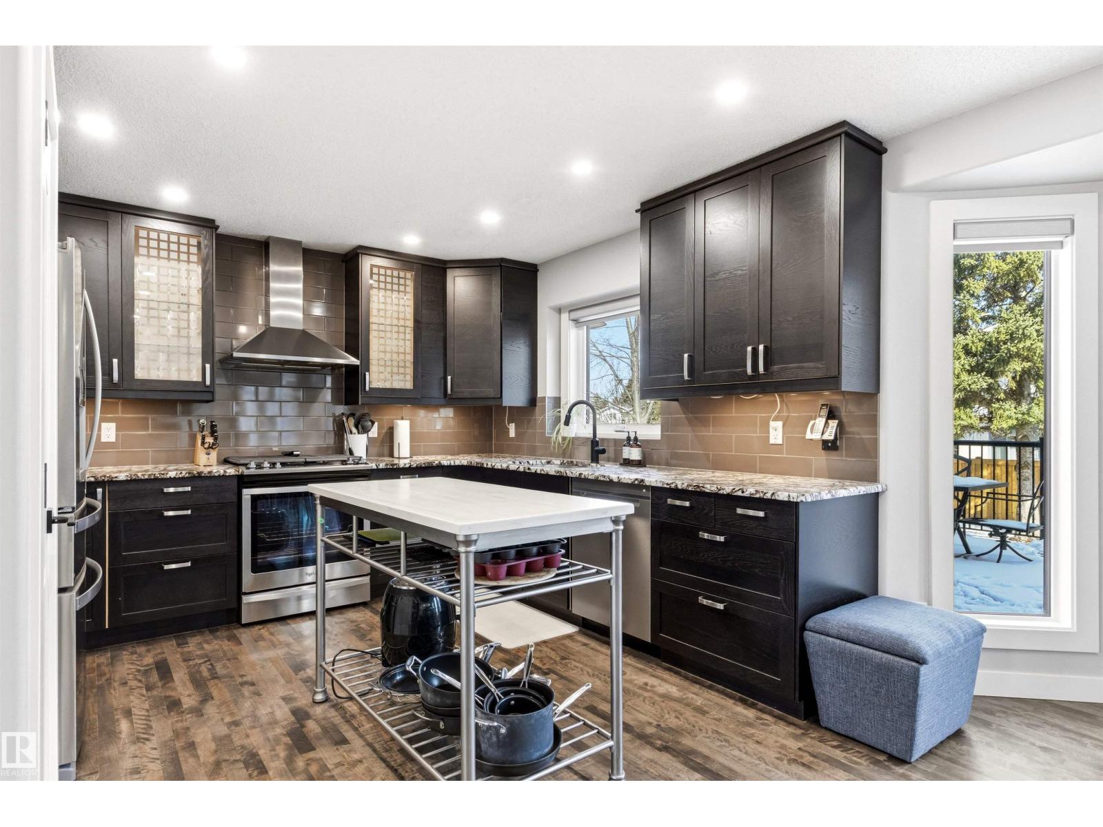200 FERGUSON PL NW, Edmonton