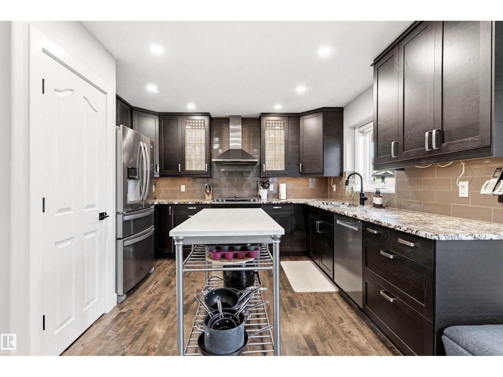 200 FERGUSON PL NW, Edmonton
