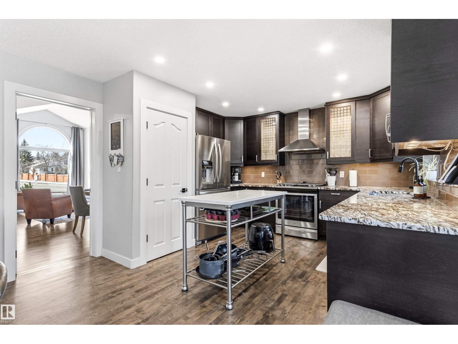 200 FERGUSON PL NW, Edmonton