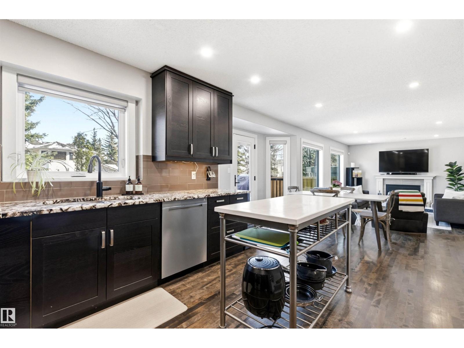 200 FERGUSON PL NW, Edmonton