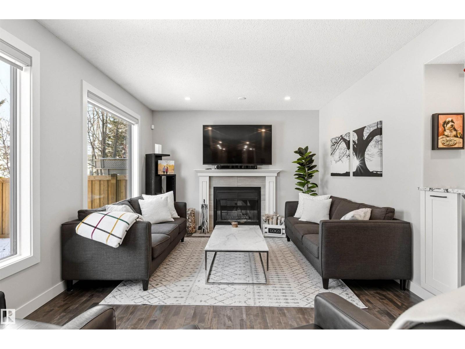 200 FERGUSON PL NW, Edmonton