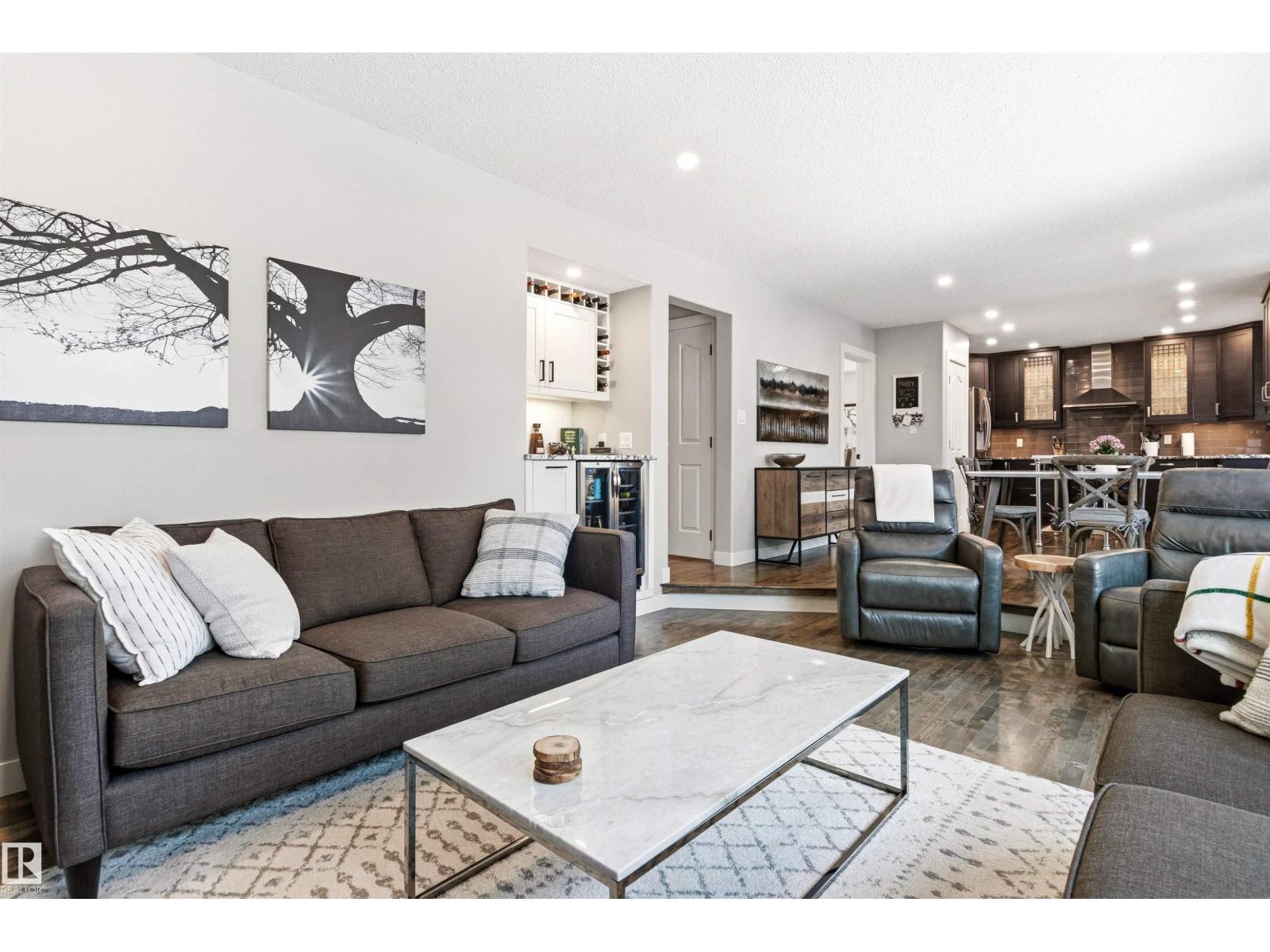 200 FERGUSON PL NW, Edmonton