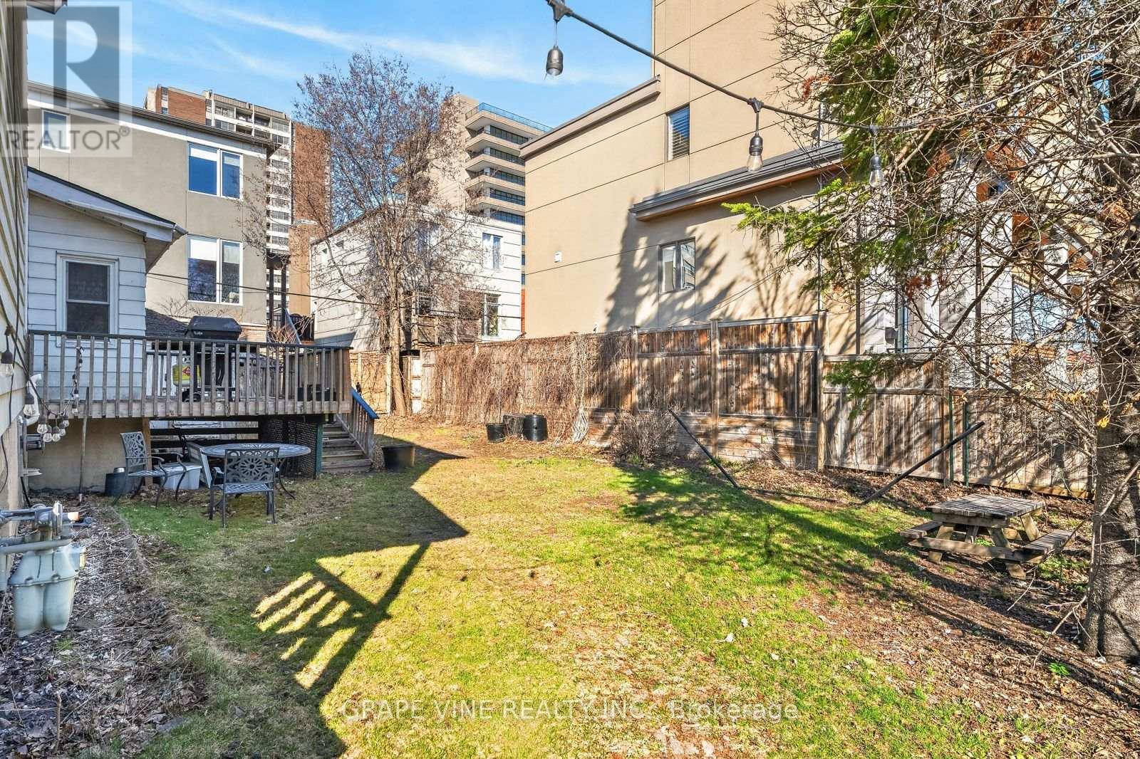 388 BERKLEY AVENUE - 33