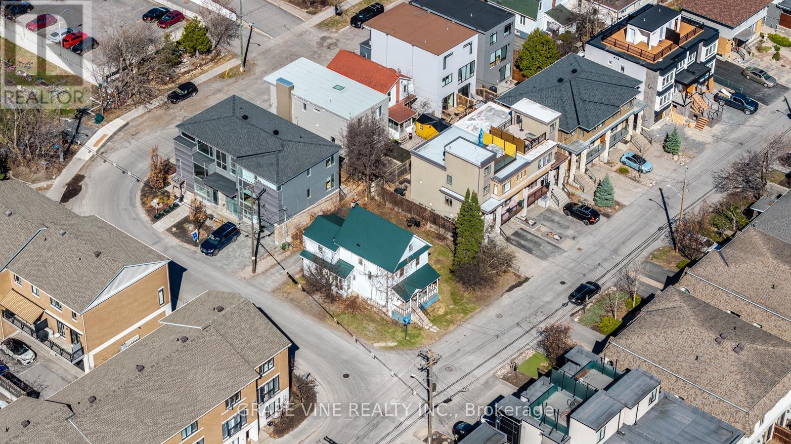 388 BERKLEY AVENUE - 37