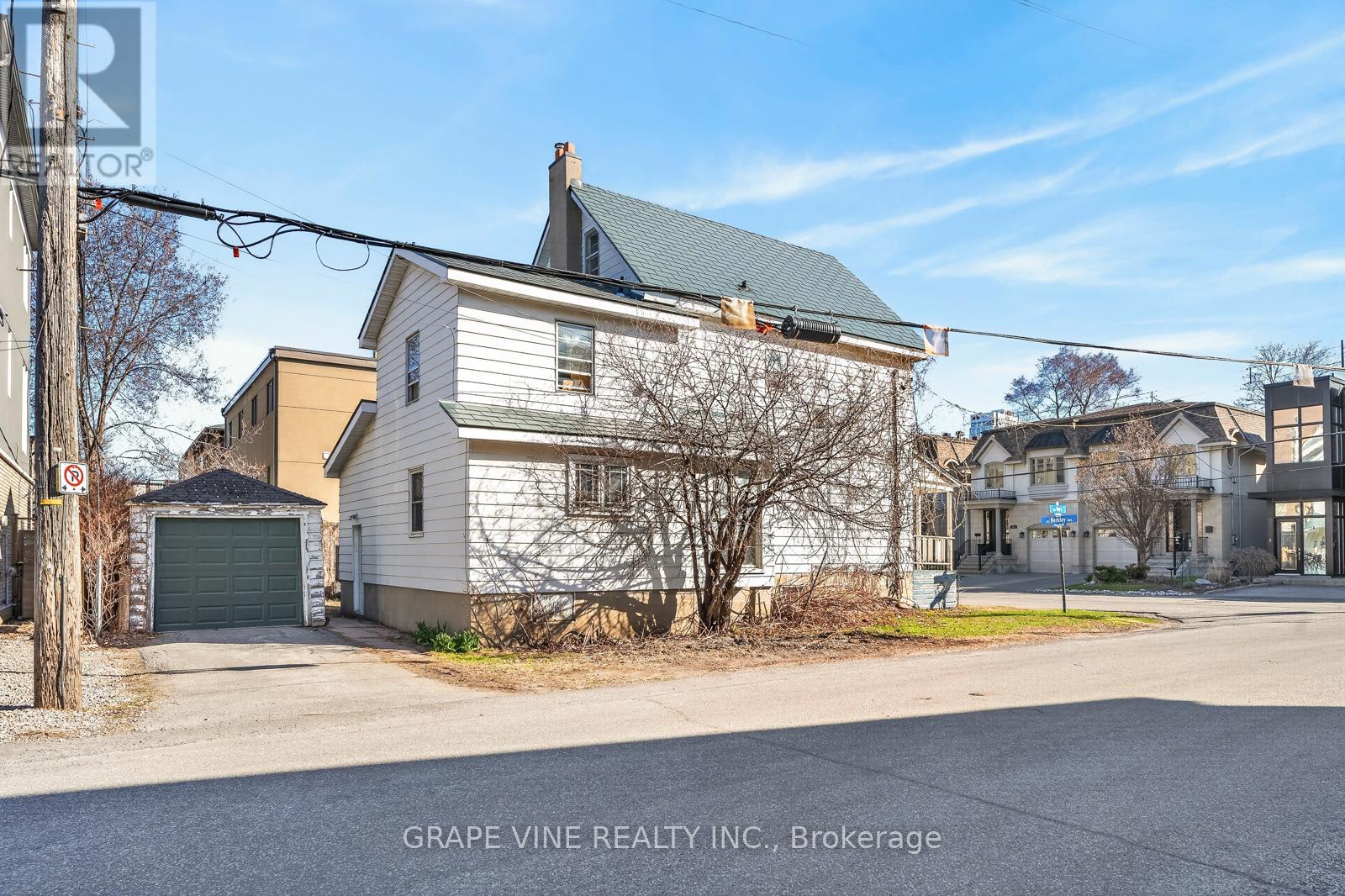 388 BERKLEY AVENUE - 4