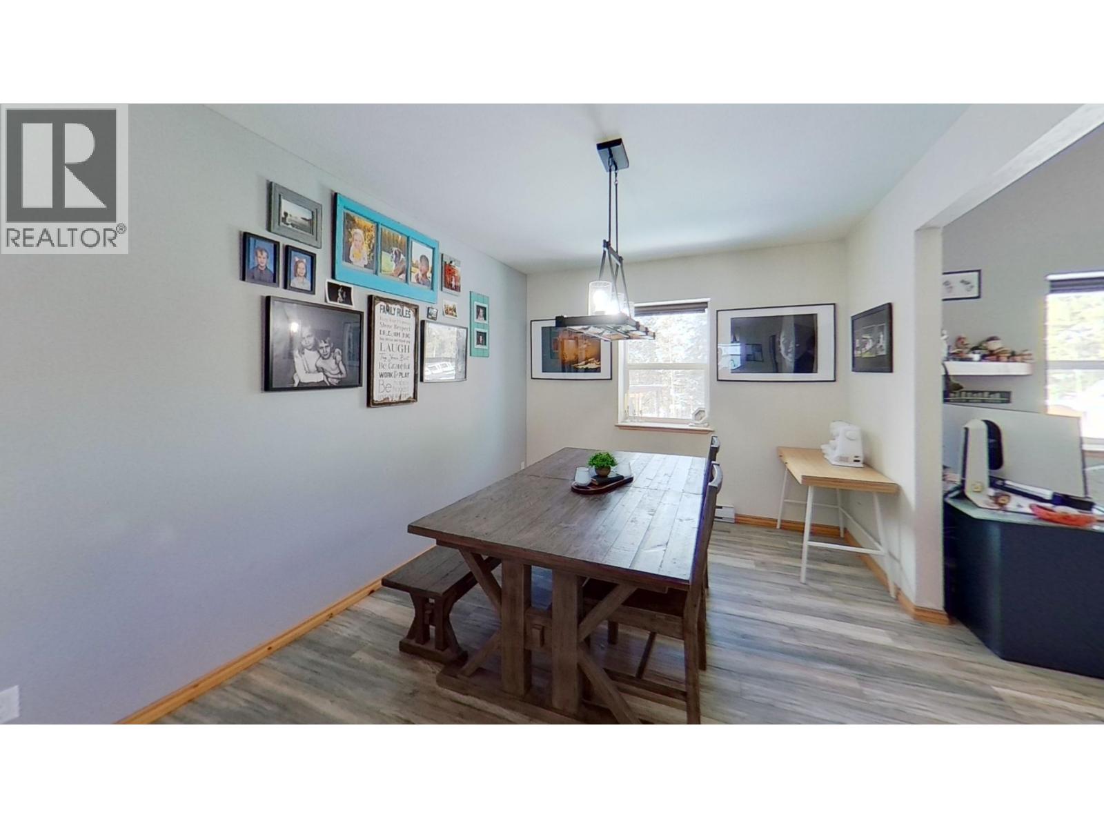 6508 HORSE LAKE ROAD - 22