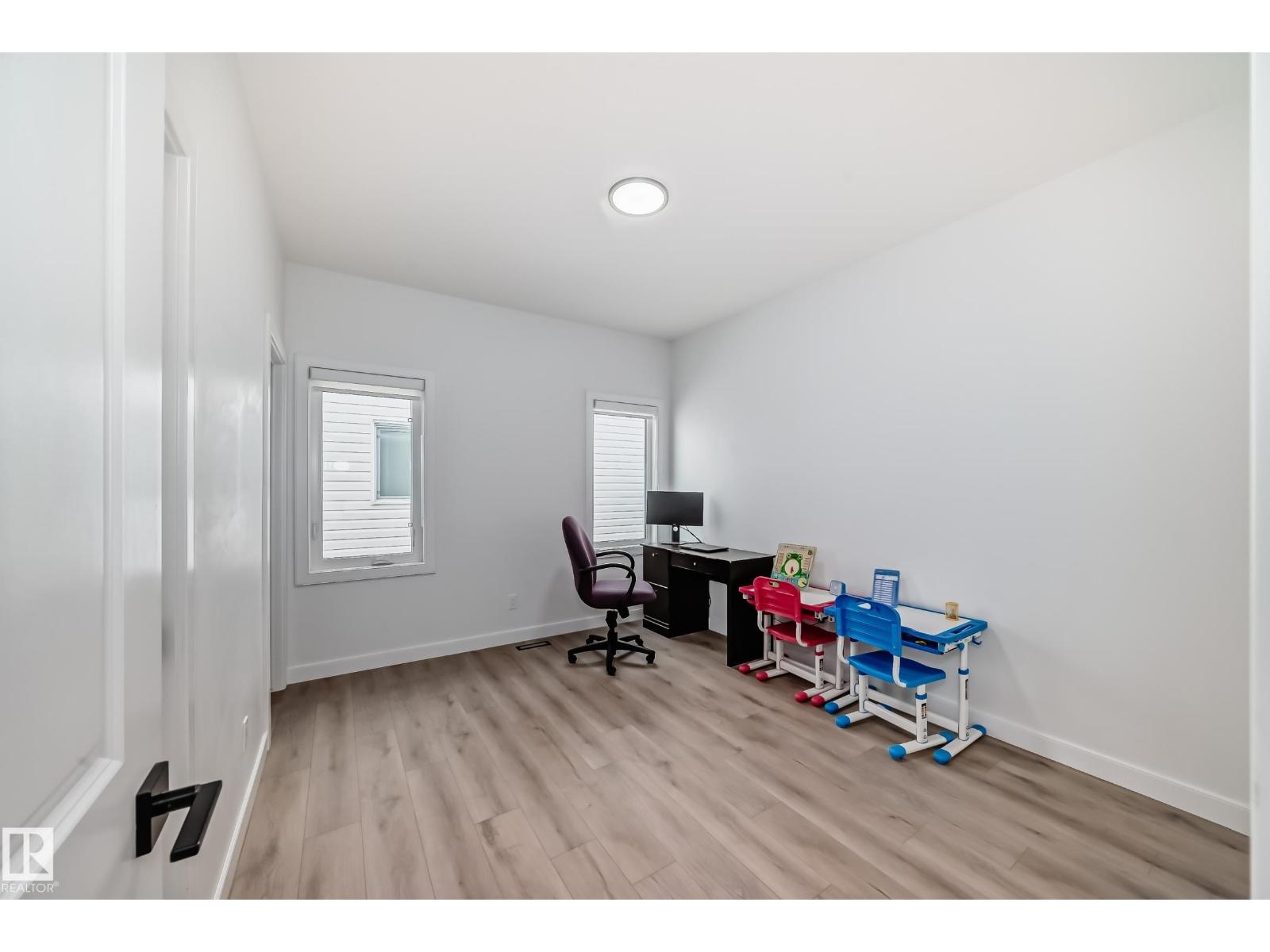 3247 CHERNOWSKI WY SW, Edmonton