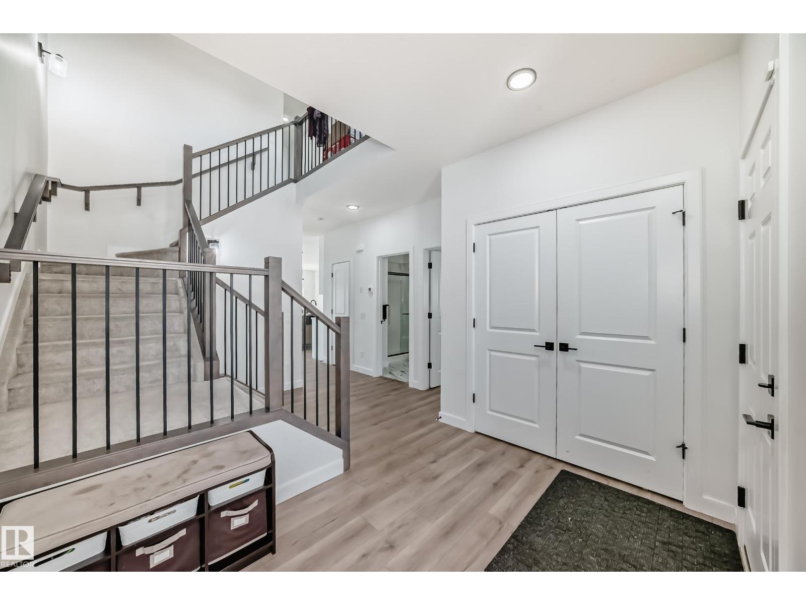 3247 CHERNOWSKI WY SW, Edmonton