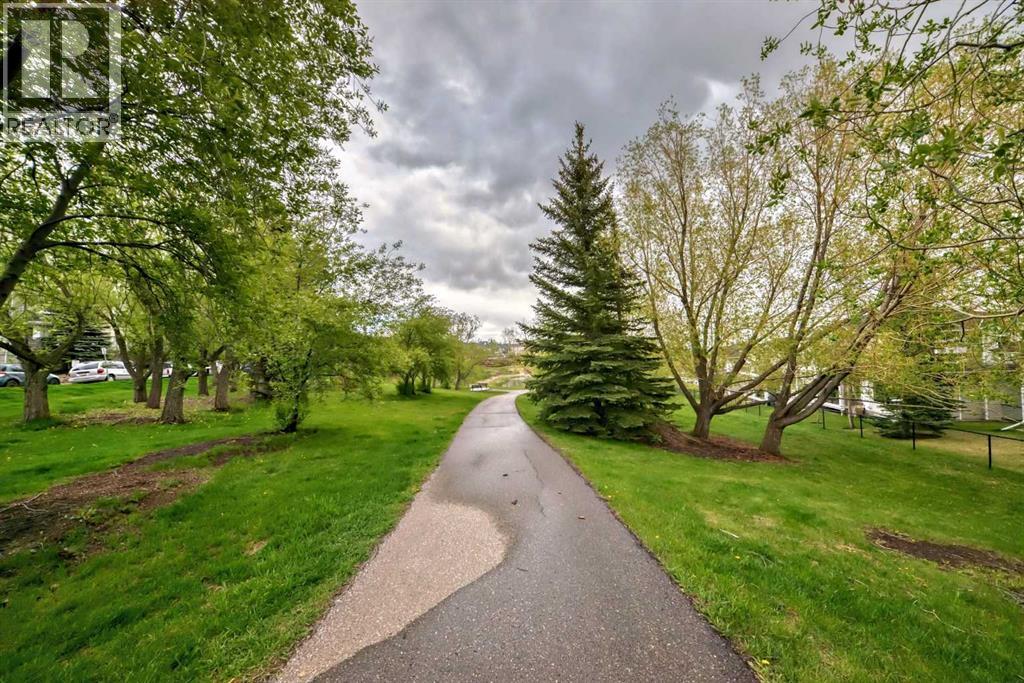 #303 369 Rocky Vista Park NW - 28