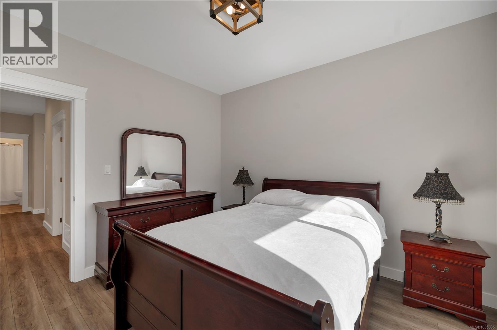#8 2161 Evergreen Rd - 29