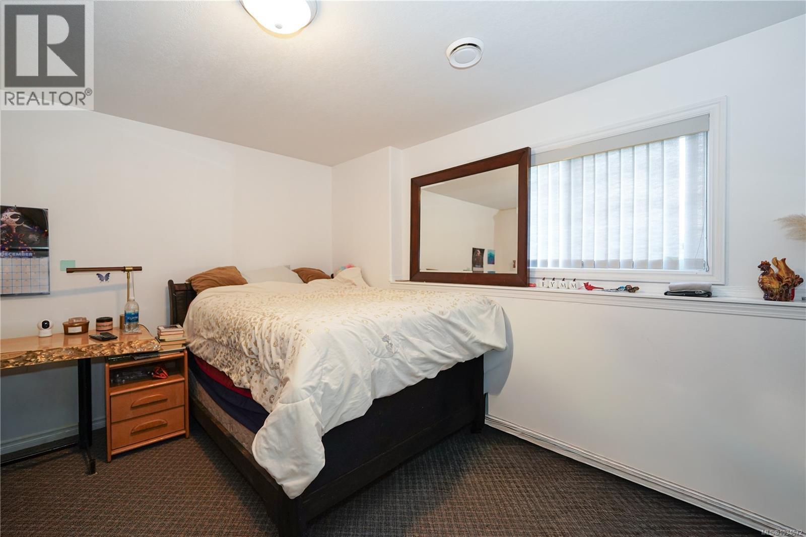 2564 Larkspur Dr - 37