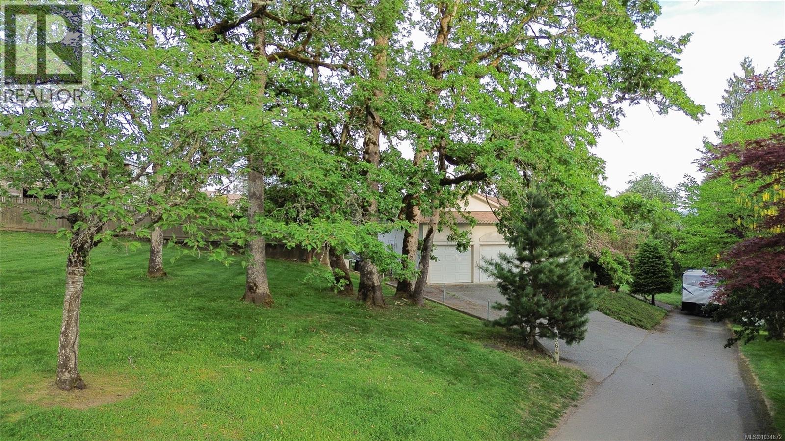 2564 Larkspur Dr - 53