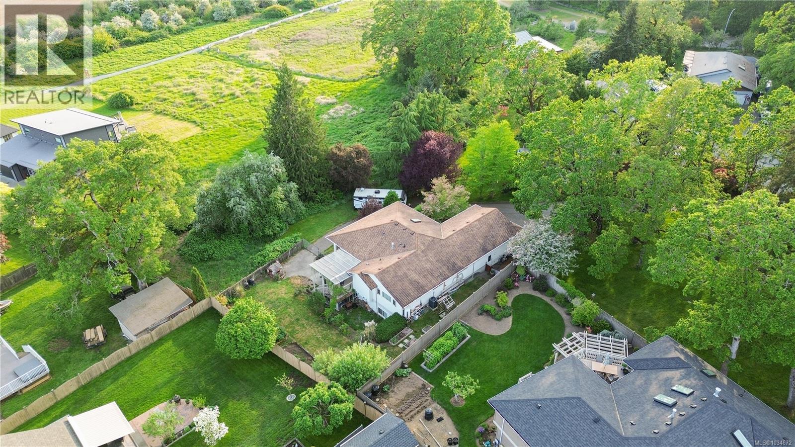 2564 Larkspur Dr - 56
