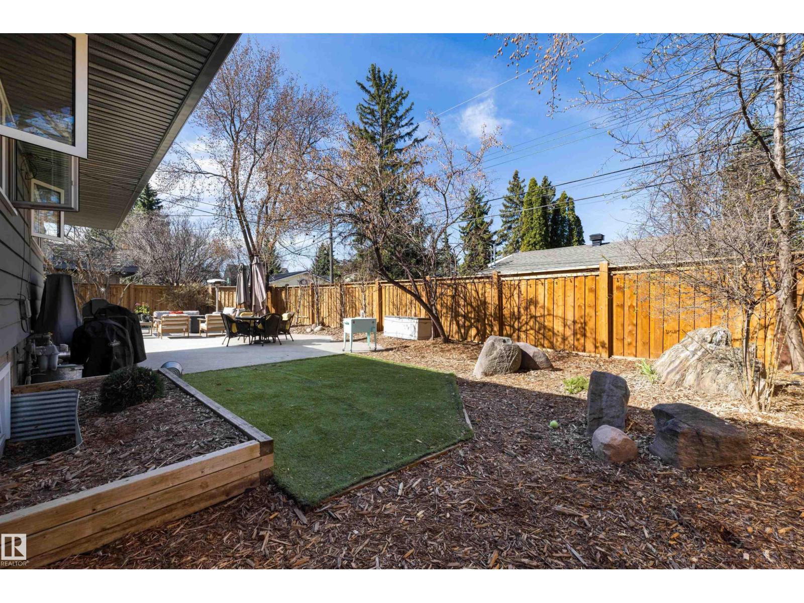 9124 141 ST NW, Edmonton