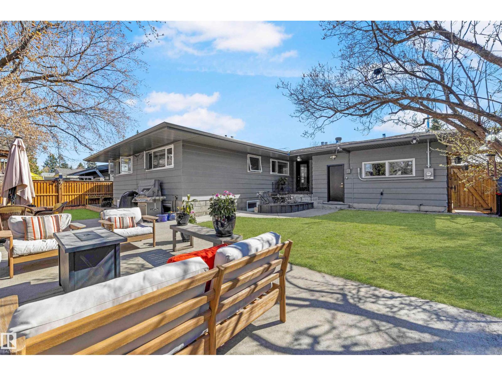 9124 141 ST NW, Edmonton