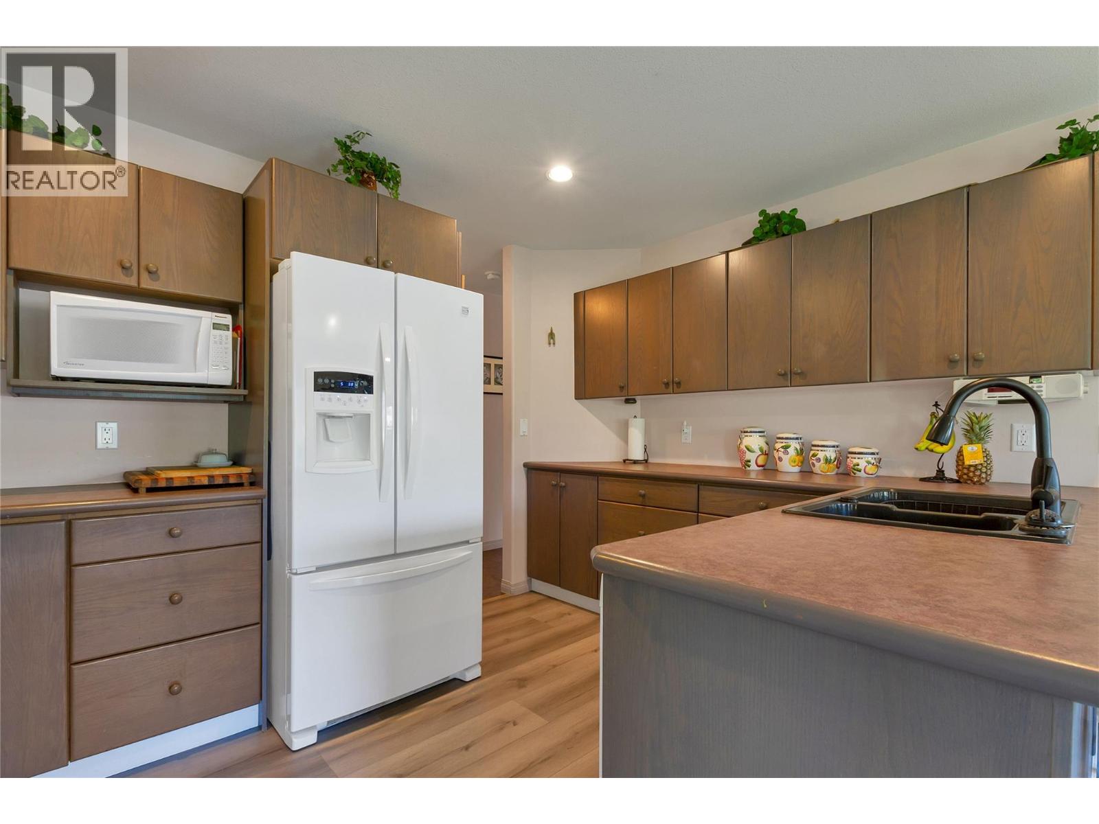 35 Peregrine Way, Vernon
