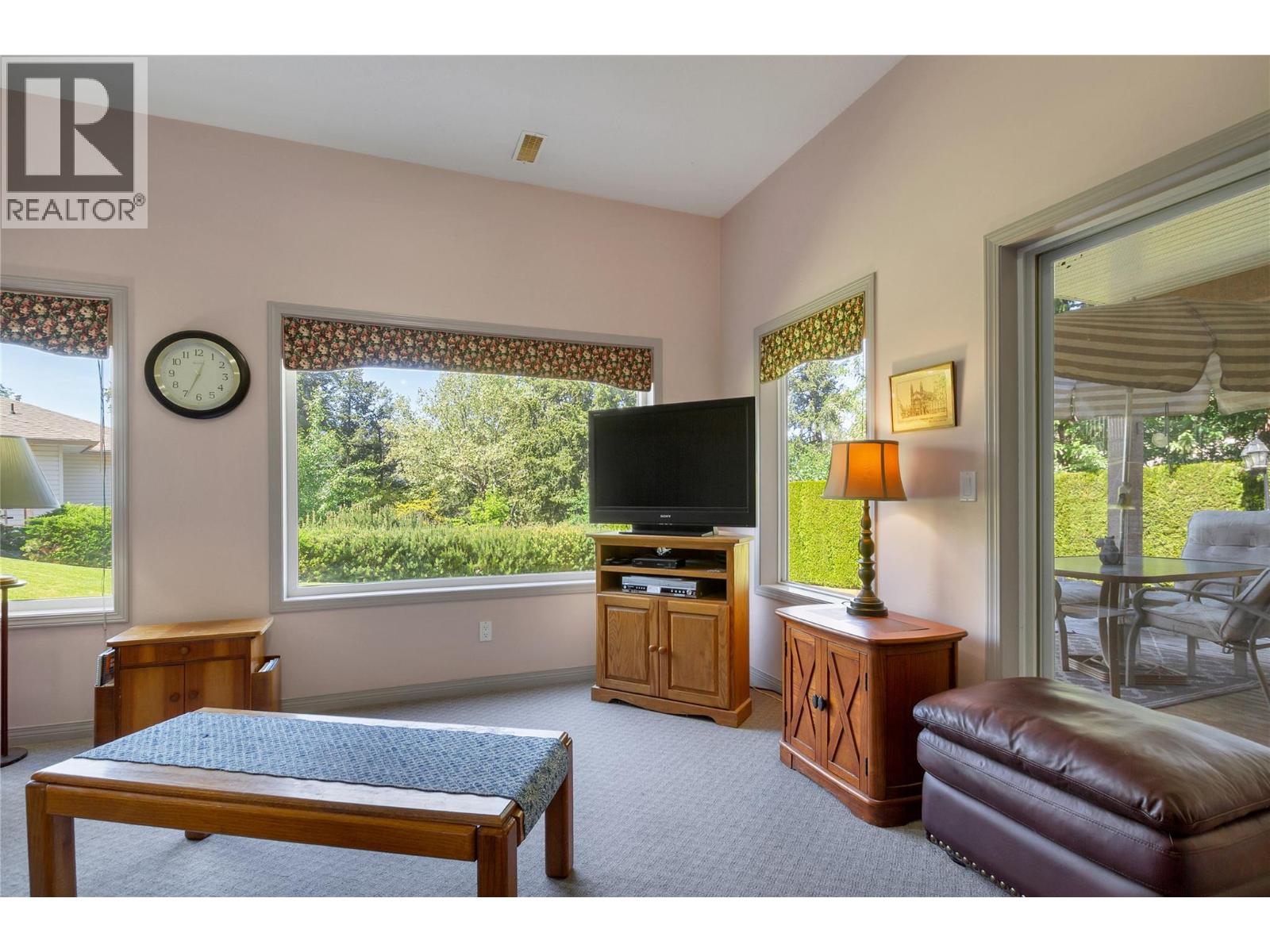 35 Peregrine Way, Vernon