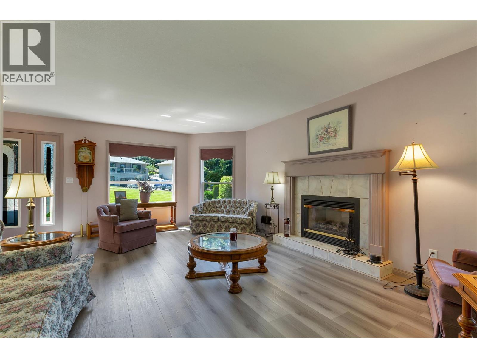 35 Peregrine Way, Vernon