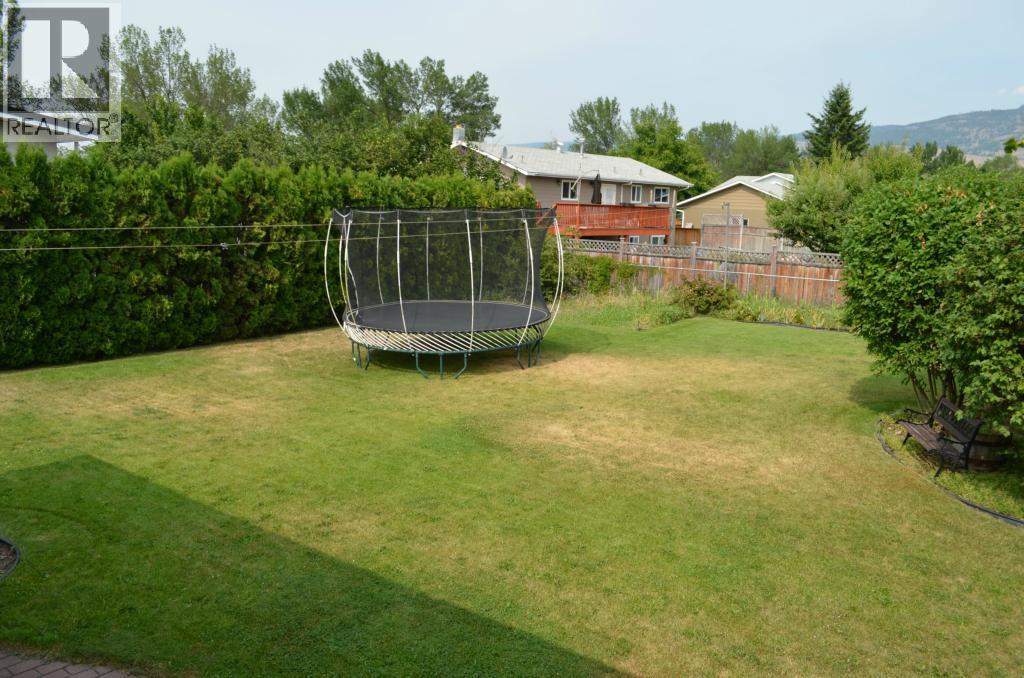 565 Dougall Road S - 17