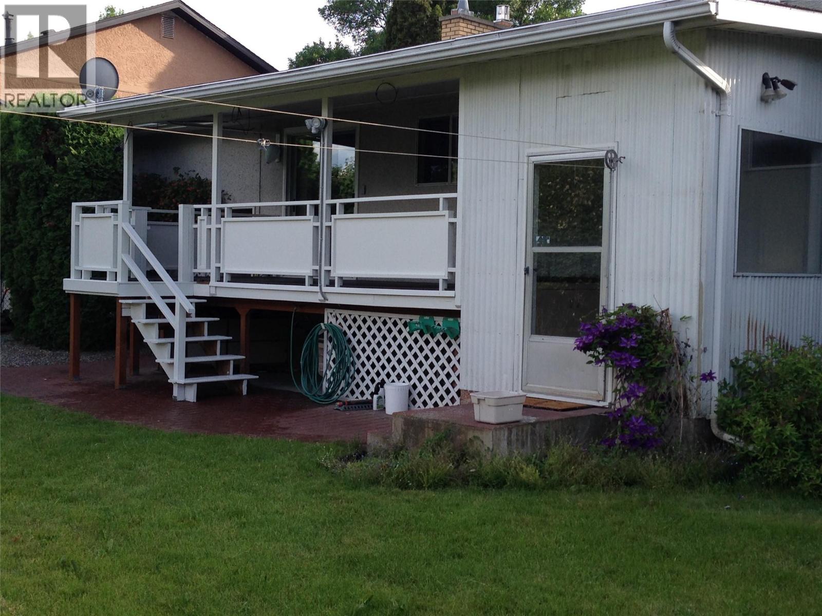 565 Dougall Road S - 23