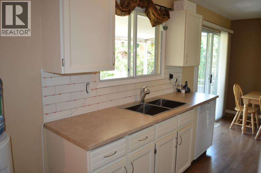 565 Dougall Road S - 3