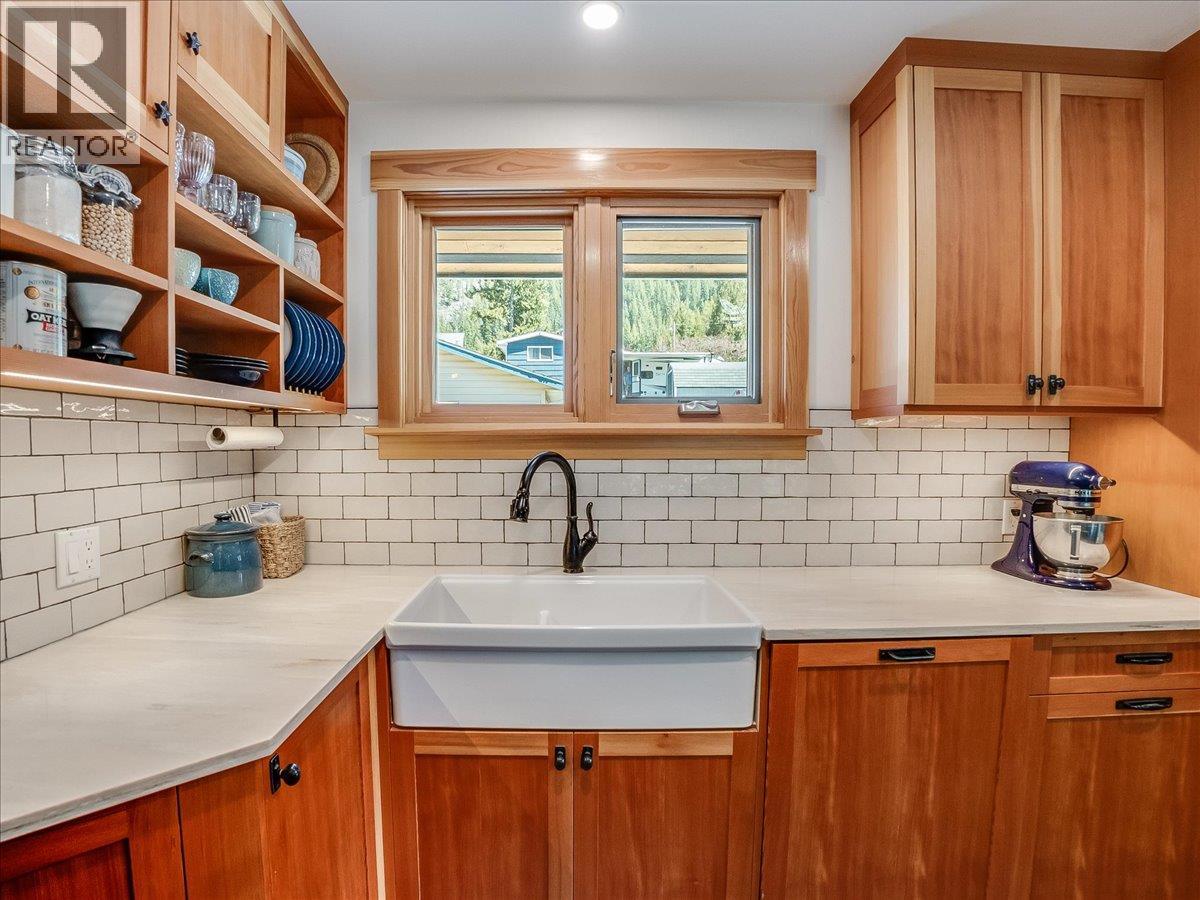 802 Ninth Street - 26