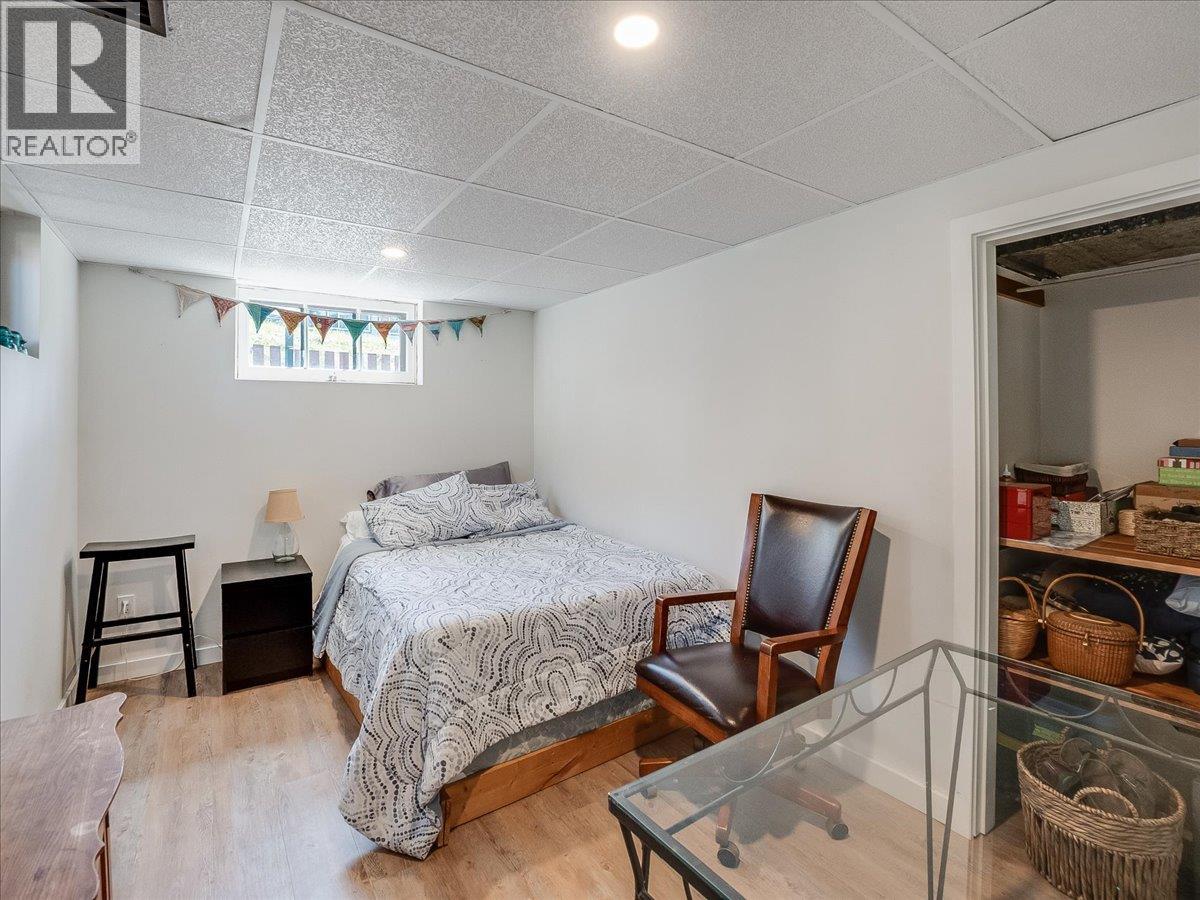 802 Ninth Street - 42