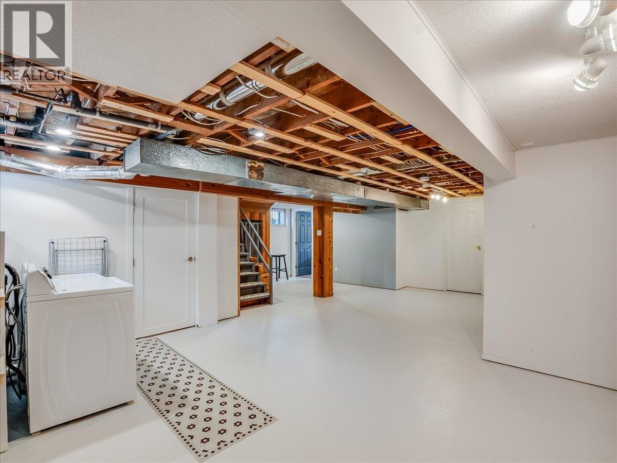 802 Ninth Street - 49