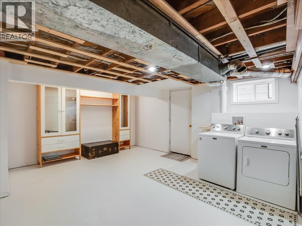 802 Ninth Street - 54