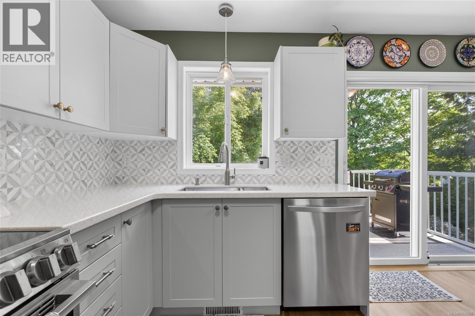505 ROBERTSON Pl - 9