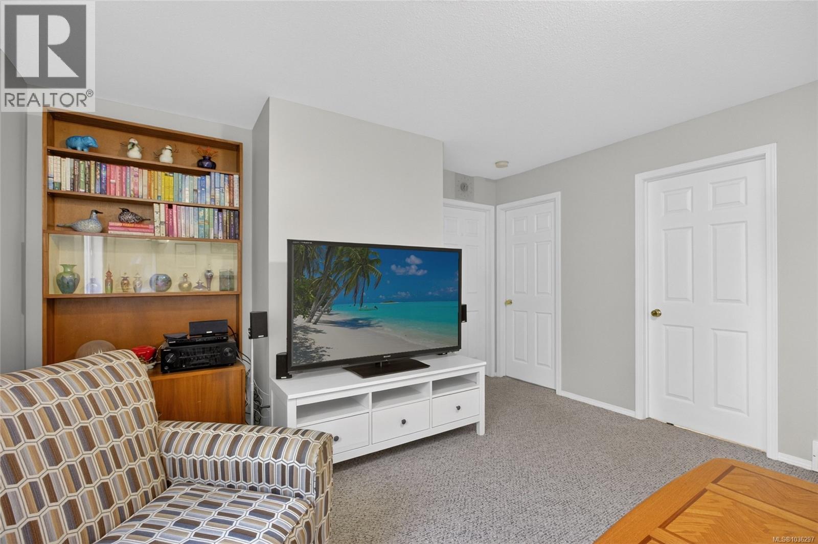 505 ROBERTSON Pl - 44