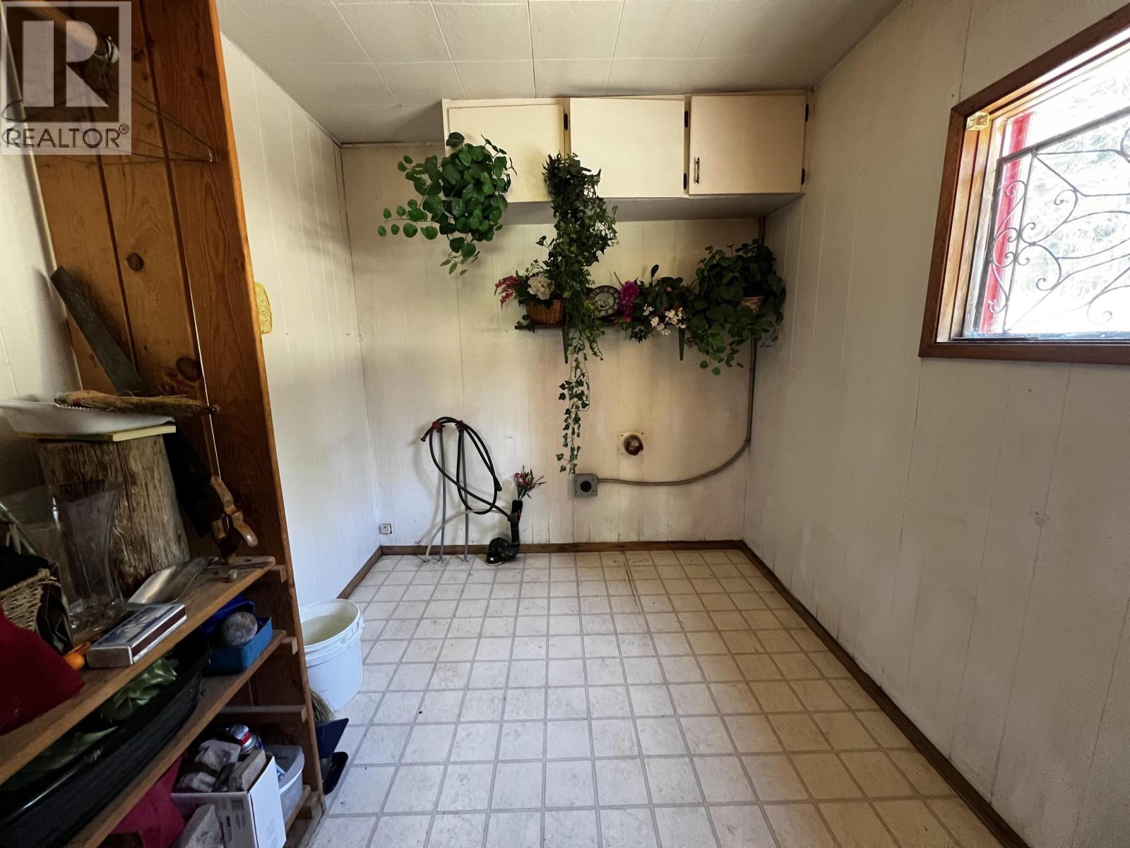 10258 W 16 HIGHWAY - 17