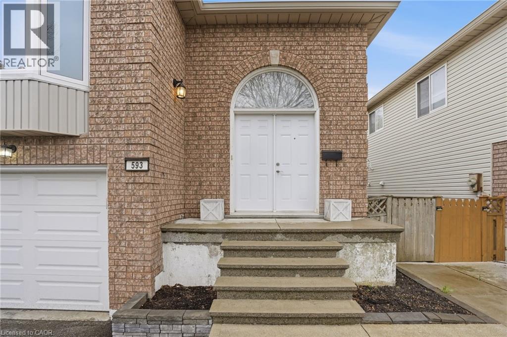 593 GREY Street - 4