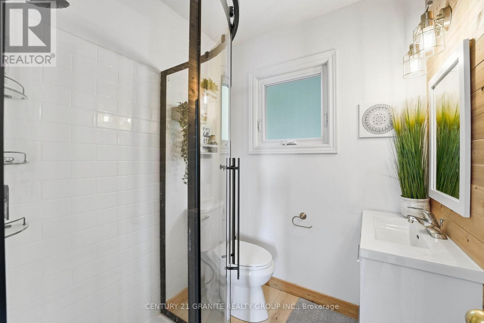 25 BRETHOUR ROAD - 10
