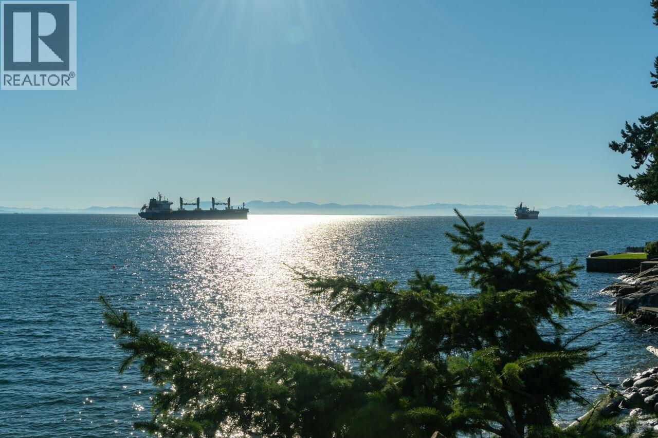 3248 MARINE DRIVE, West Vancouver