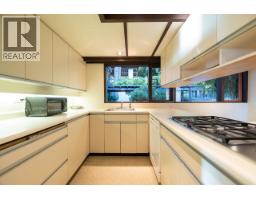 3248 Marine Drive, West Vancouver, BC V7V1M7 Photo 19