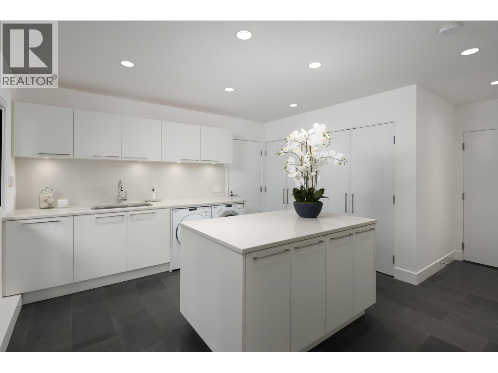 3460 ROCKVIEW PLACE, West Vancouver