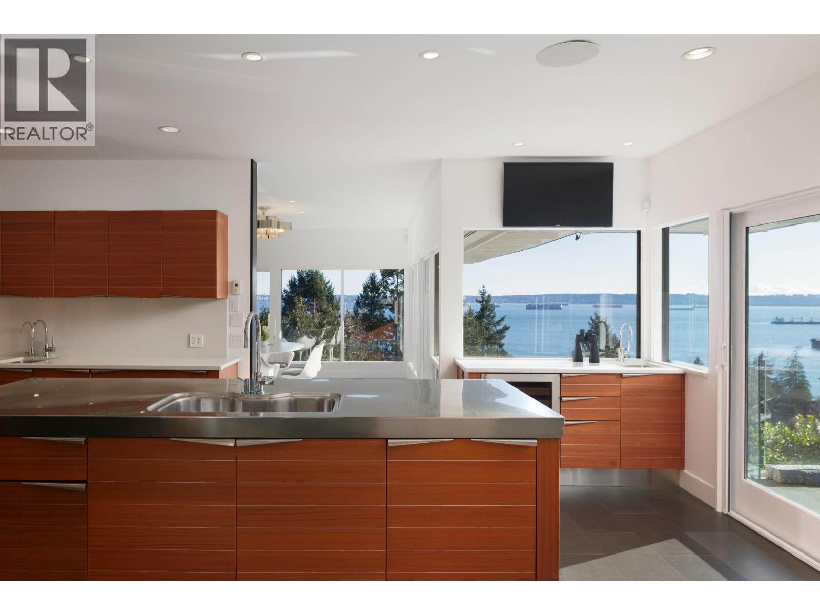 3460 ROCKVIEW PLACE, West Vancouver