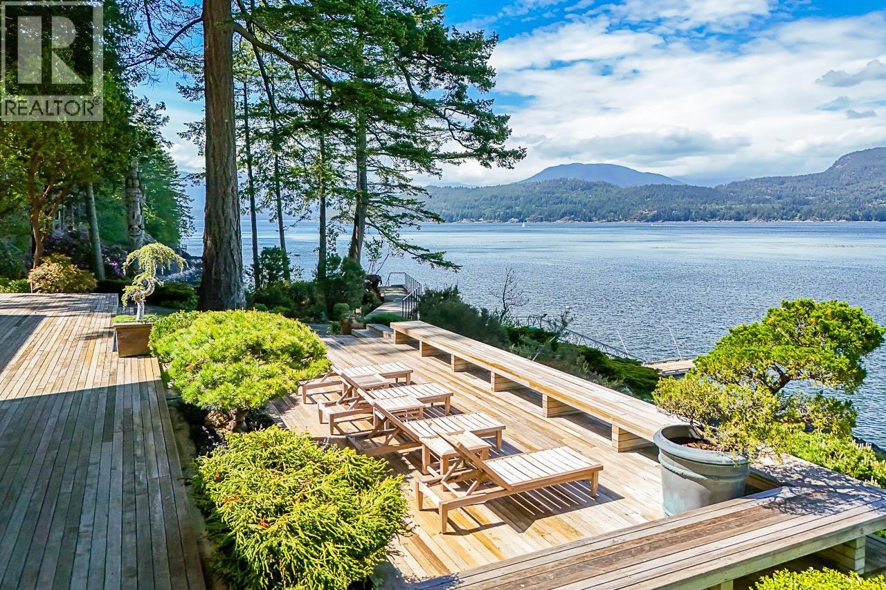 370-374 SMUGGLERS COVE ROAD, Bowen Island