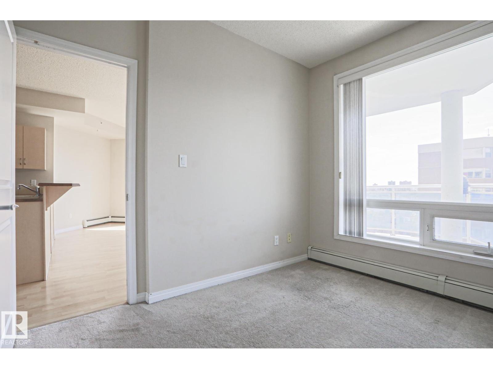 #902 10504 99 AV NW, Edmonton