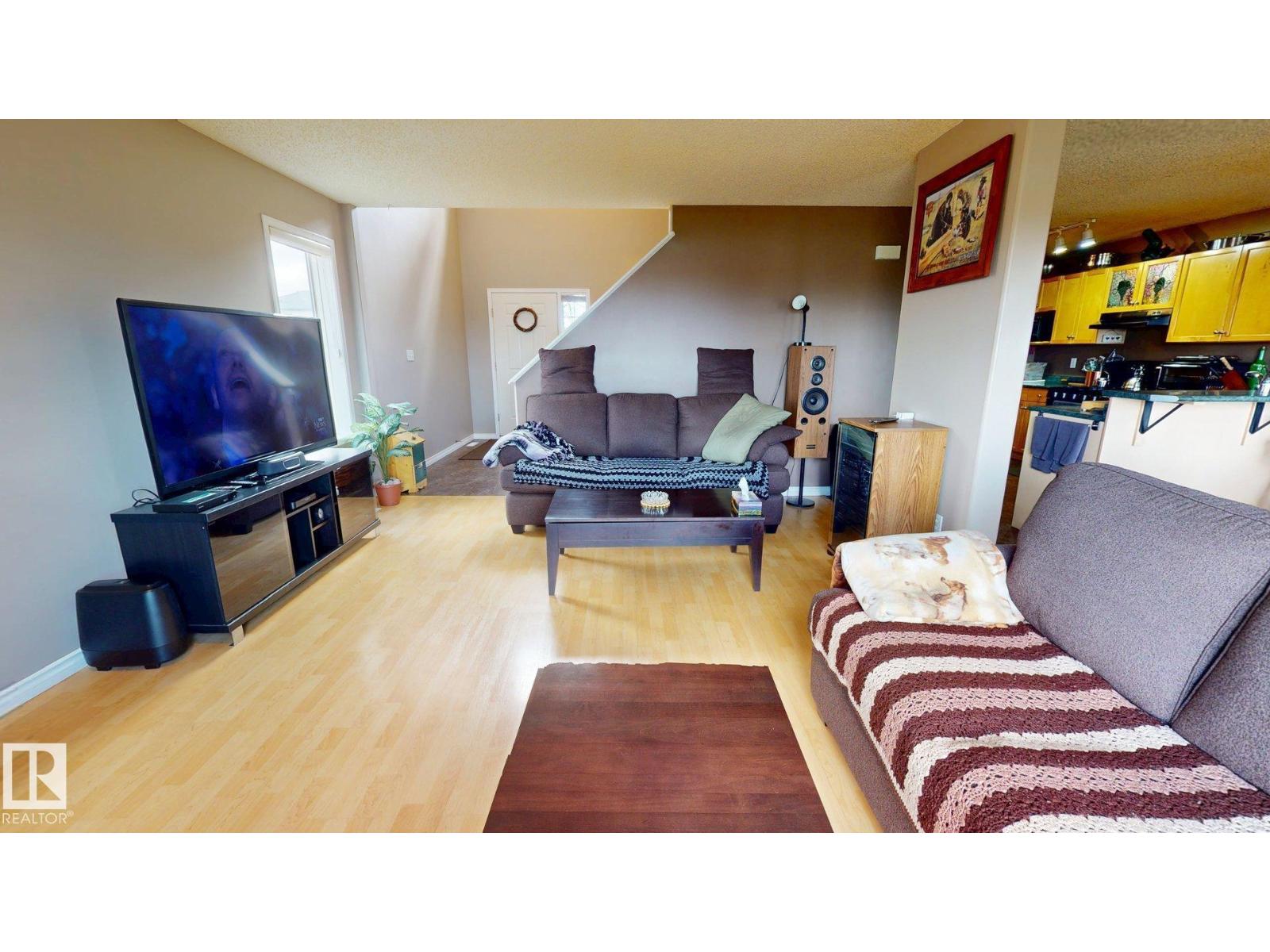 548 WISEMAN LN NW - 4