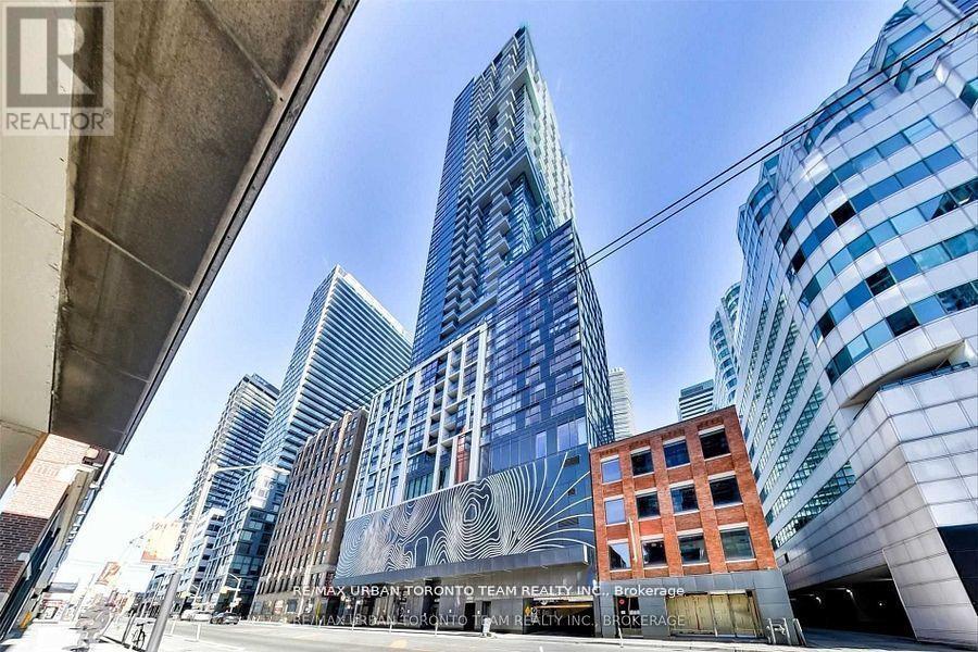 Listing photo of 3303 - 87 PETER STREET