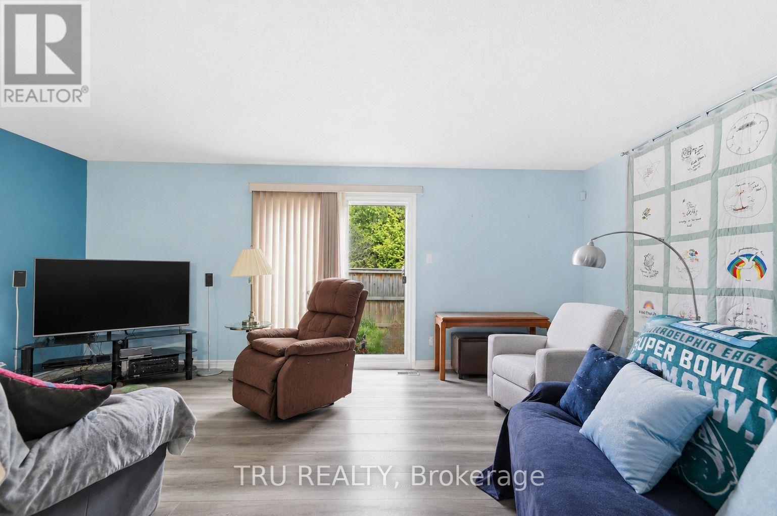 #16 2336 ORIENT PARK DRIVE E - 12