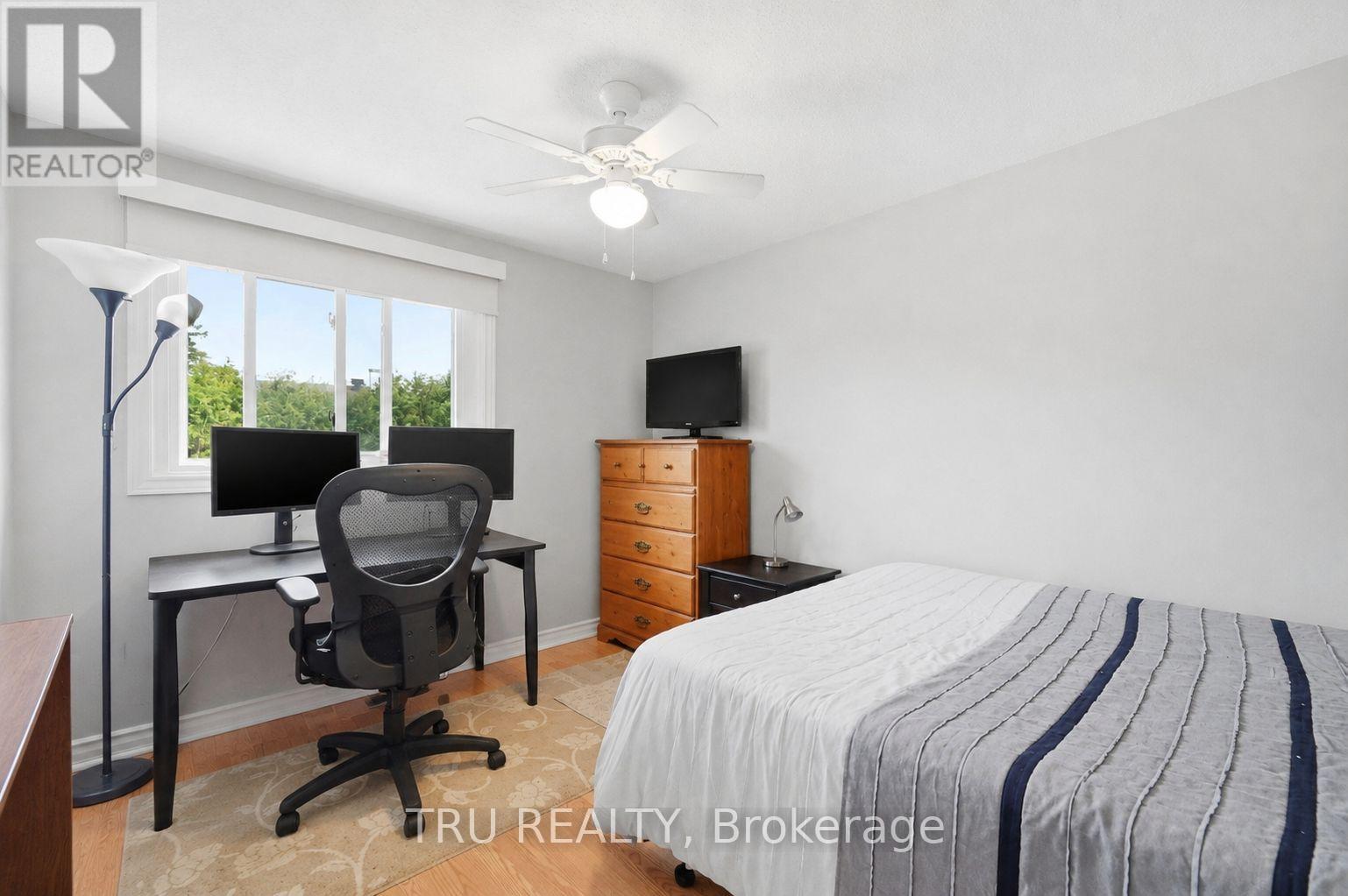 #16 2336 ORIENT PARK DRIVE E - 17