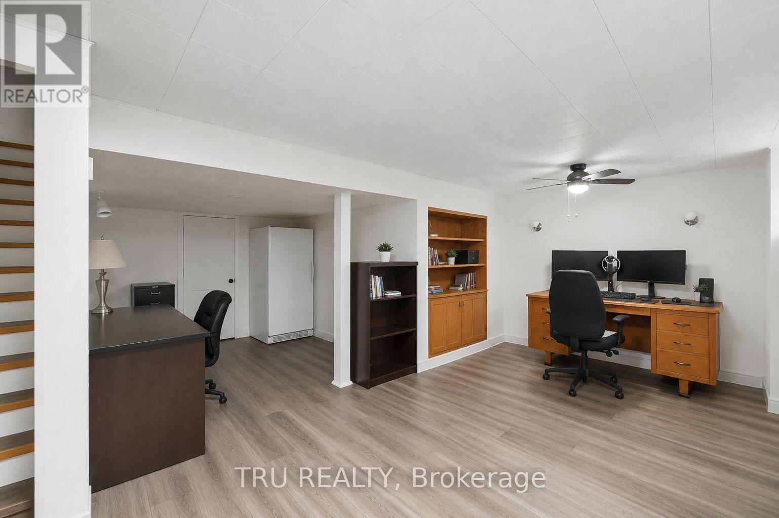 #16 2336 ORIENT PARK DRIVE E - 20