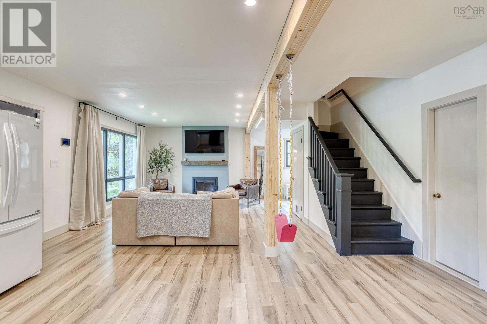 Property 3 of 30 of 5 Oakleaf Crescent