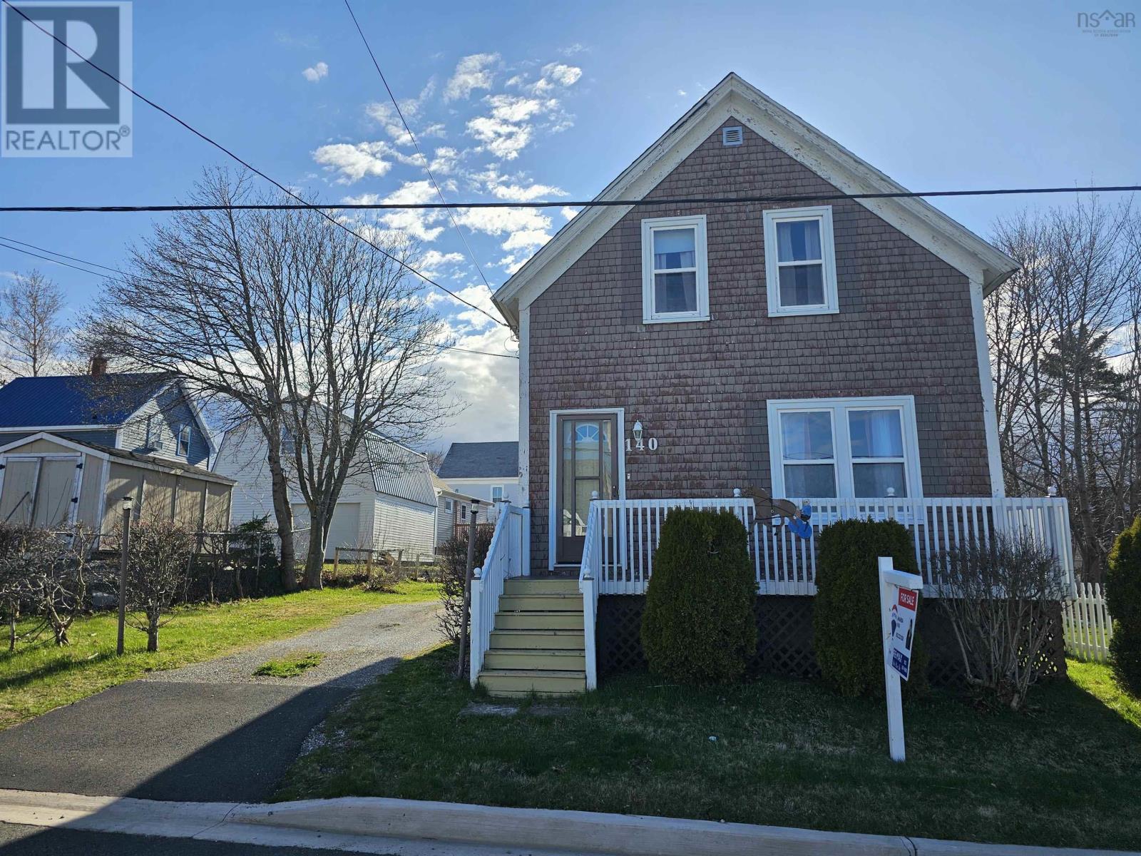 Property 21 of 30 of 140 Willow Street