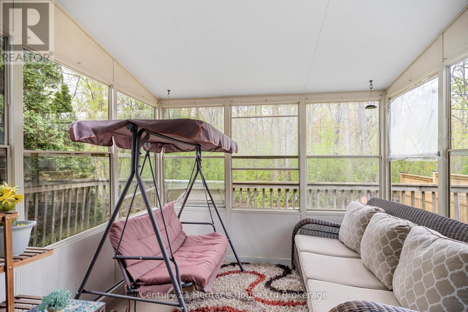 86 LYSANDA COURT - 17