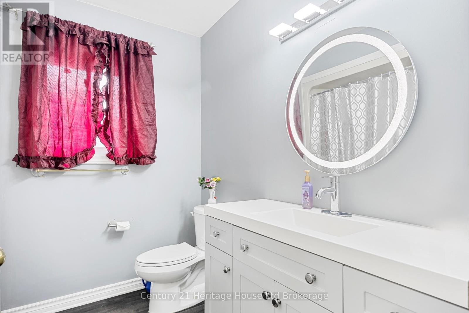 86 LYSANDA COURT - 27