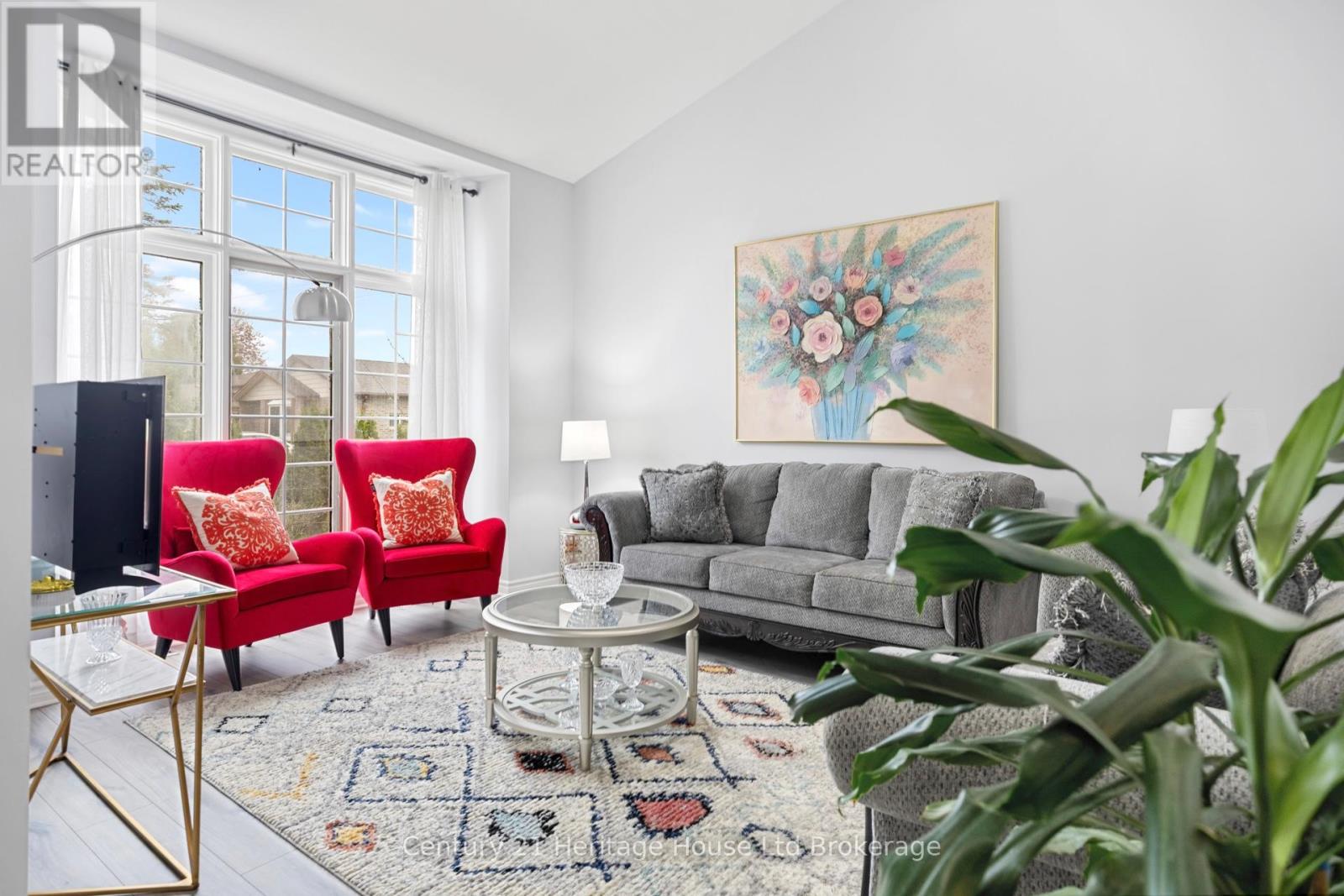 86 LYSANDA COURT - 5